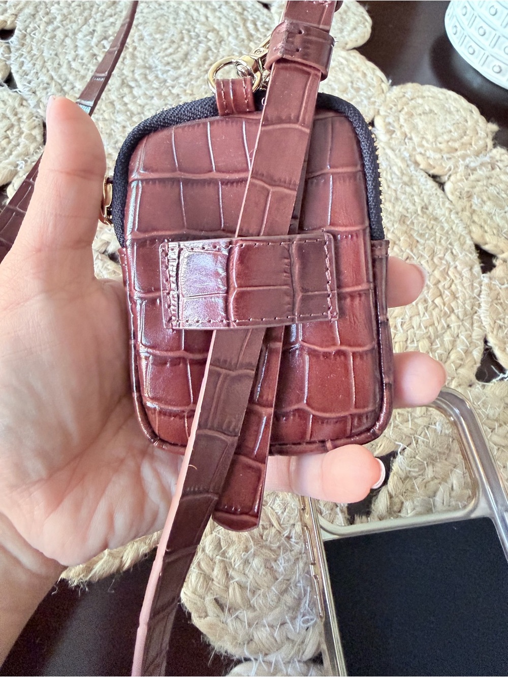 Bandolier Phone Case 17 Pro Max Brown Croc - Picture 4 of 9
